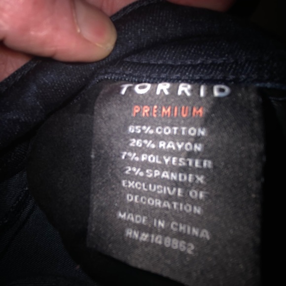 Torrid Skinny Jeans 14’s - Picture 5 of 5